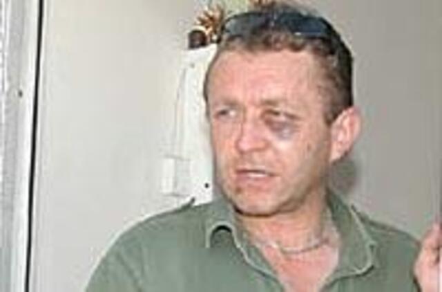 Į degalinę plėšikai įsiveržė paryčiais 