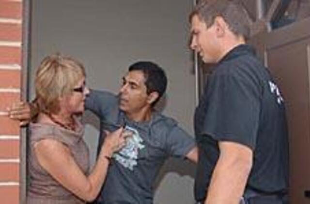 Šeimą terorizuojančio svetimšalio teisėtvarkininkai nesustabdo 