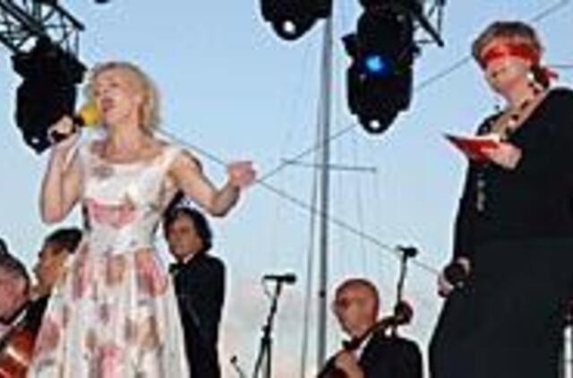 Pamokos žiūrovams - užrištomis akimis 