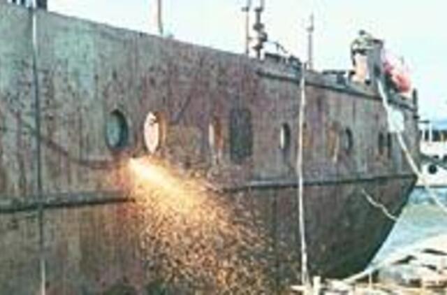 Ir antras laivų pjaustymo raundas gandų neišvengė 