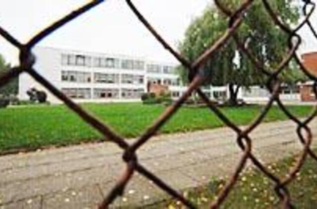 Internato auklėtinės grimzta prostitucijos liūne 