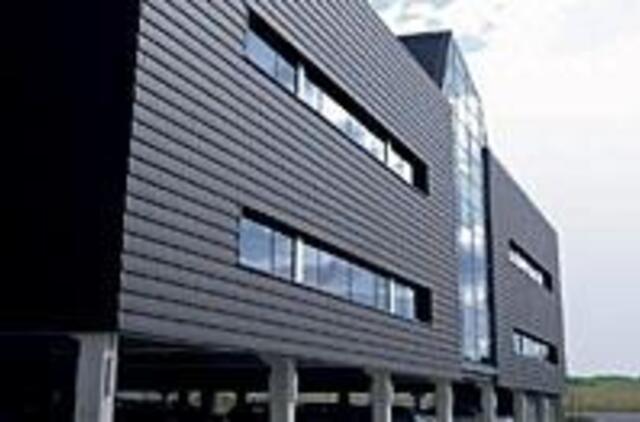 Į madą grįžtančios čerpės naudojamos ir fasadams 