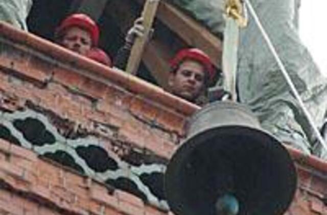 Sunkiausias varpas - dar bokšte 