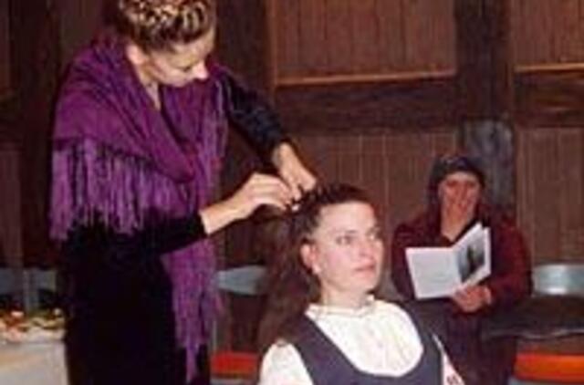 Mergvakaris, suvirpinęs nuotakos širdį 