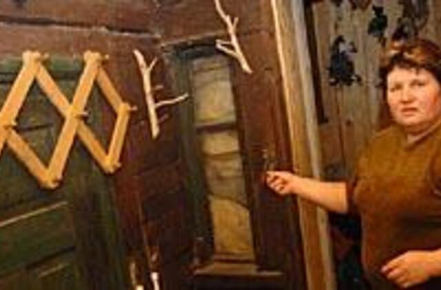 Prycmiškių džiaugsmą saugo atkuriamas kaimas