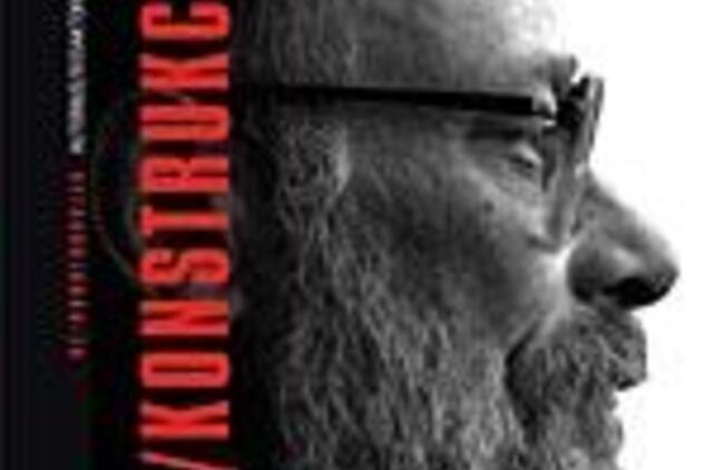 Apie "simuliakro" rekonstrukciją į "postula(t)rą" 