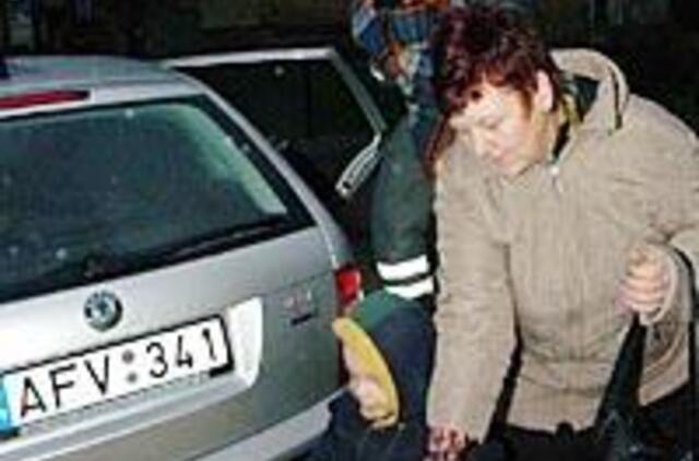 Skambutis į policiją: "Pasiimkite mano vaikus" 