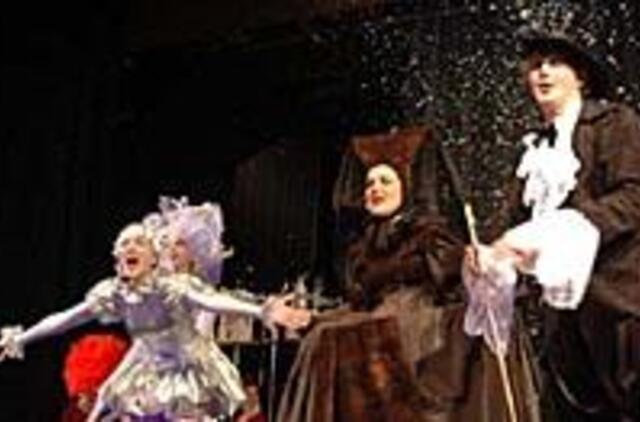 Žvejų rūmų scenoje pražydo "Ledo gėlė" 