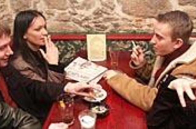 Pypkių ir cigarų klubai: misija neįmanoma 