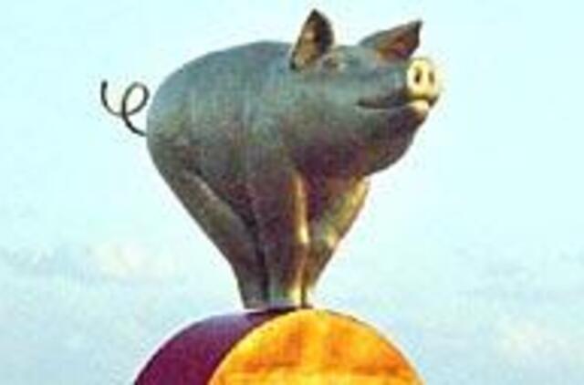 Ugninė Kiaulė pasotins ir apdovanos 