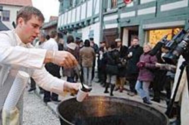 Menų ir amatų kiemas trumpiausioje Klaipėdos gatvėje 