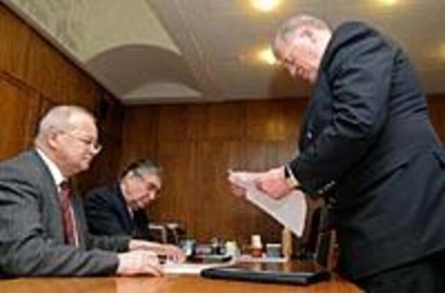 Kandidatai klaidžioja teisinėse džiunglėse 