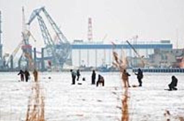 Žvejams Malkų įlankoje grasinama tvora 