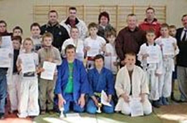 Pergales skynė Juodkrantės atstovai 