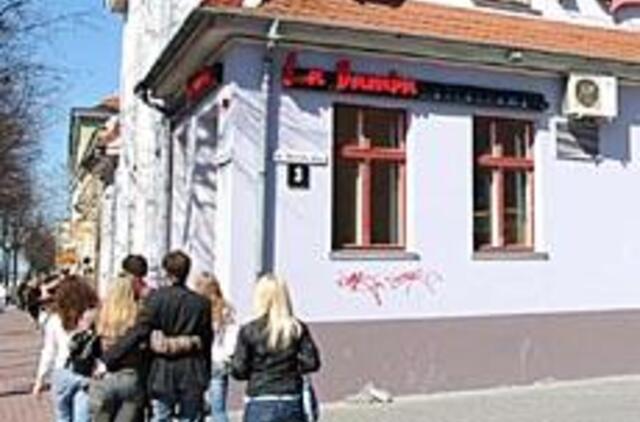 Už informaciją apie vandalą - 1 000 Lt 