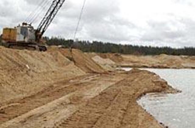 Į Klaipėdos statybvietes plūsta nelegalus smėlis ir žvyras 
