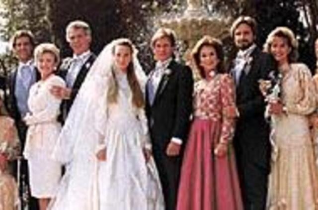 Serialai ne tik verčia ašaroti, bet ir moko... naujų žodžių