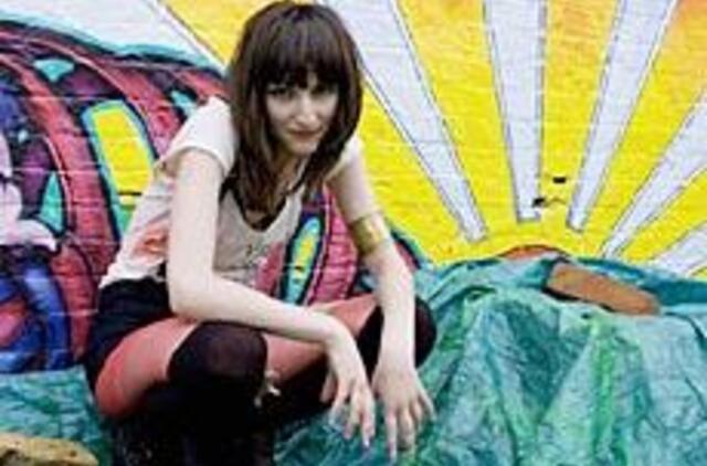 Joana - raganiško muzikinio nuoviro kūrėja 