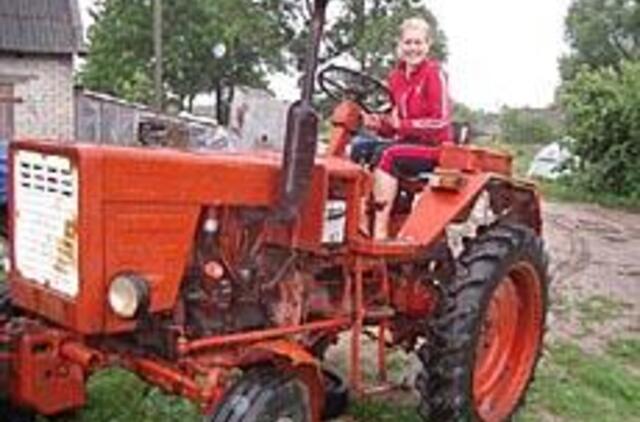 Vieniems Toliai nyksta, kiti mato artėjantį miestą 