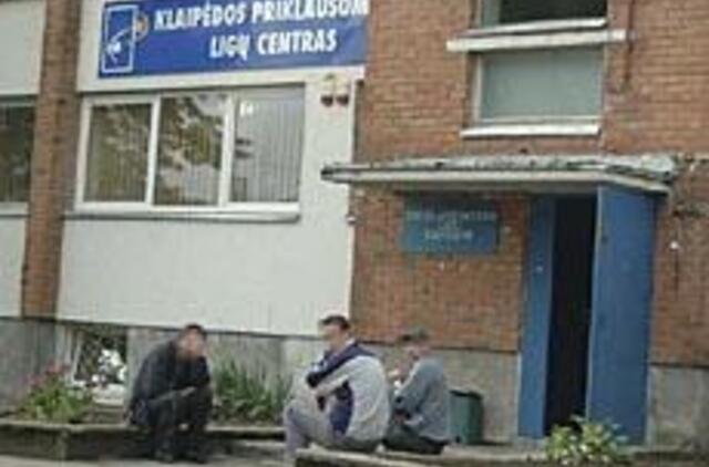 Varžytis dėl laikinų vadovo pareigų medikai nenori