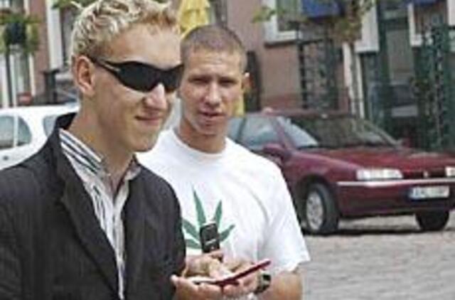 Minedas susiruošė į politiką