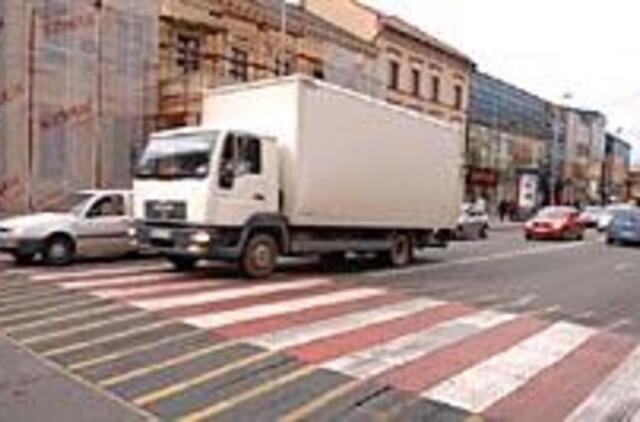 Greičio slopinimo įrangai - eismo dalyvių pastabos