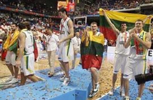 Į olimpiadą - pro bronzinius vartus