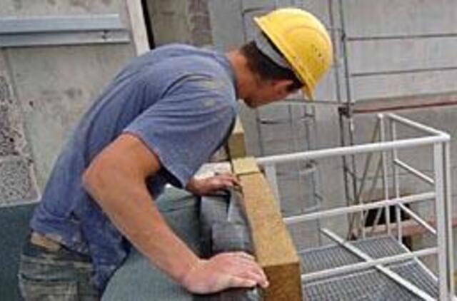 Parduotų butų skolos spaudžia ne tik pardavėjus 