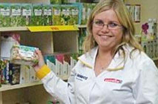 Ligoniams gydytojus atstoja vaistininkai 