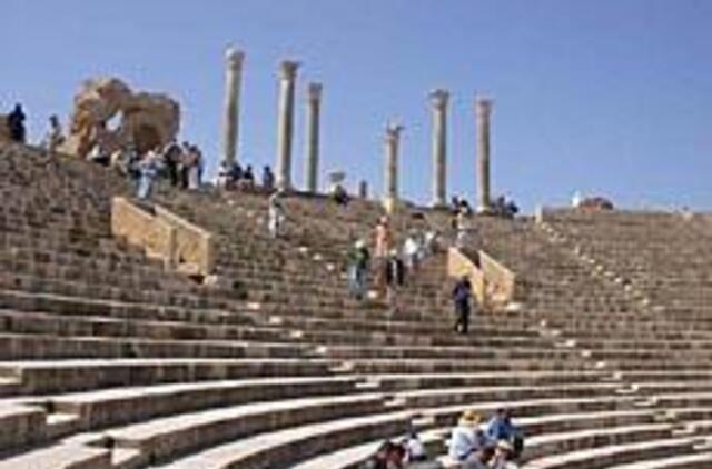 Teatrų architektūros pradžia Antikos pasaulyje