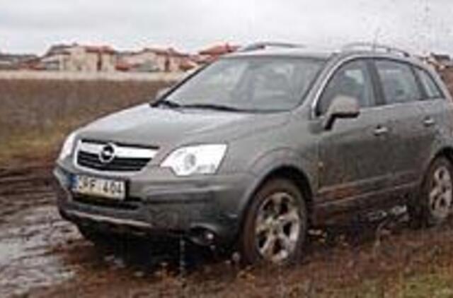 Pavėlavusia "Antara" - paskui "kloną"