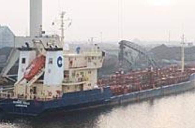 Naują terminalą valdo du žmonės 