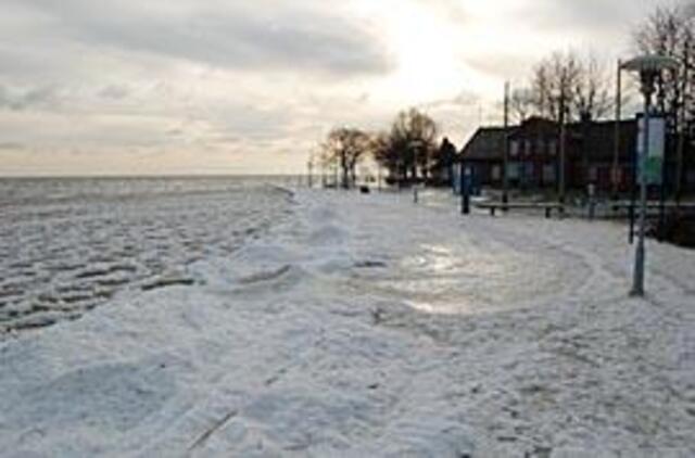 Kuršių neriją griauna... baubai