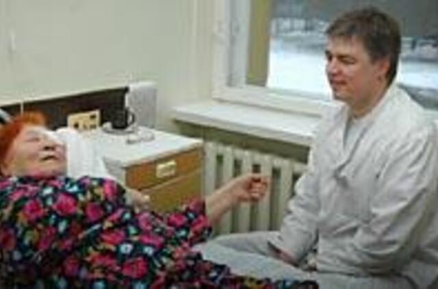 Regėjimo šviesą grąžina operacijos