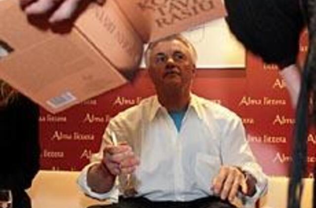 Lietuviai "užpuolė" garsųjį Dž. Irvingą 