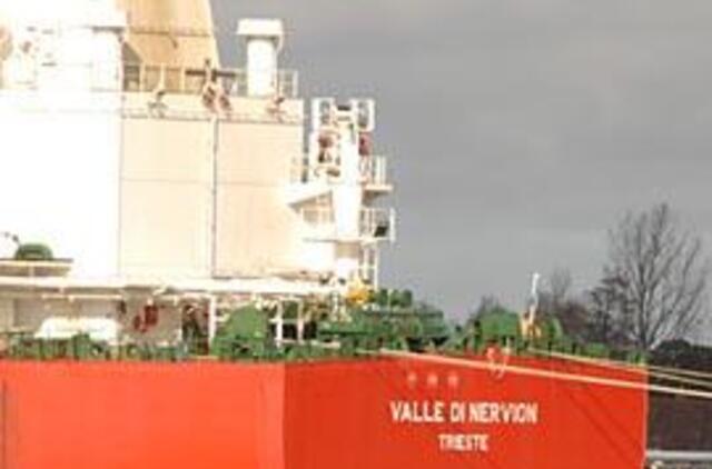 Pasiutęs vėjas "pašokdino" laivus