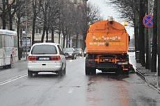 Gatvių valytojai atsipirko ultimatumu