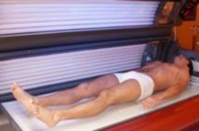 Vaikus žadama ištraukti iš soliariumų