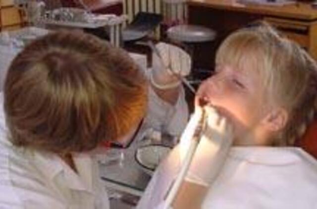 Kas atsakingas už odontologinę priežiūrą?