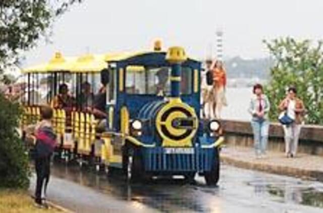 Pabrango tik traukinukų bilietai, keltų - ne 