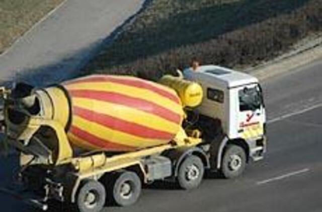 Verslas spaudžia stabdį