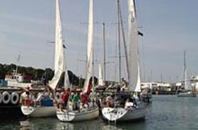 Daugėja laivų ir mokančiųjų juos valdyti