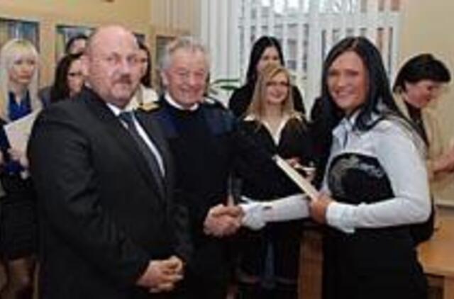 Mažiausiai vertinamas jūrininko profesijos įdomumas