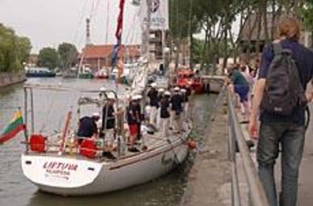 Girti - ir prie vairo, ir prie šturvalo 