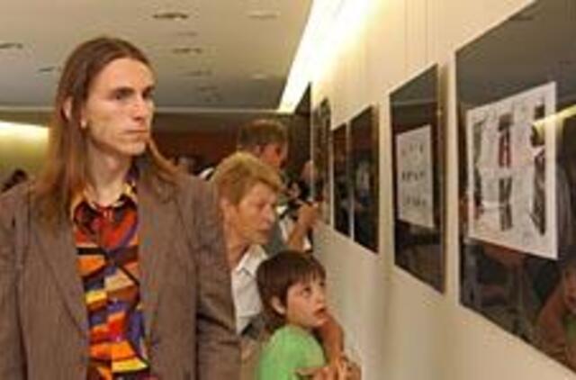 Gražiausia plunksna iš mirties angelo sparnų...