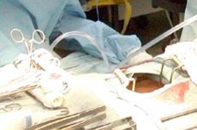 Moteriai operaciją atliko vienuolikametis