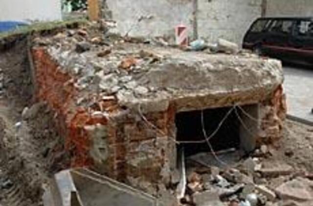 Karinė slėptuvė: istorija kartojasi