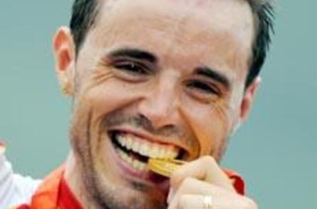 Pirmąją olimpinių žaidynių dieną išdalinti septyni medalių komplektai