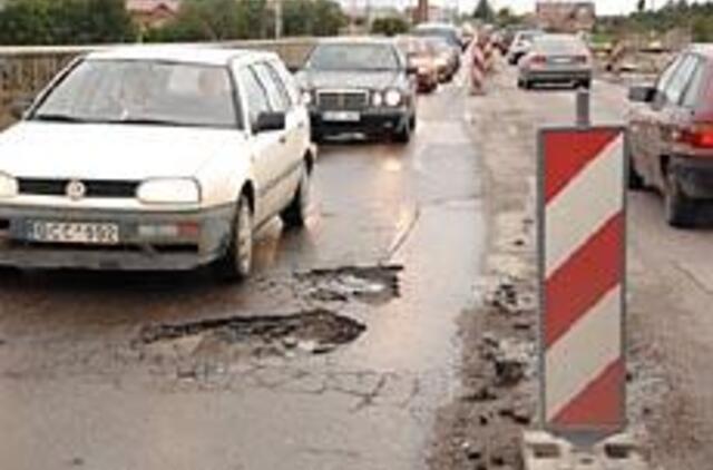 Tiltas kabo ant plauko