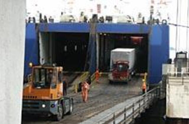 Nėra būdų priversti vežėjus rinktis keltus